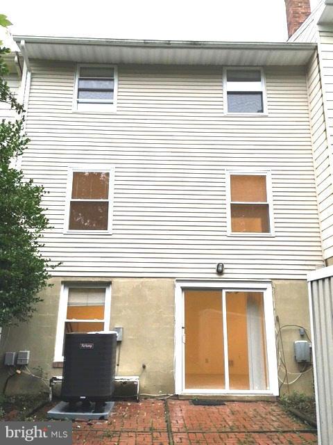 HERITAGE SQUARE - Residential