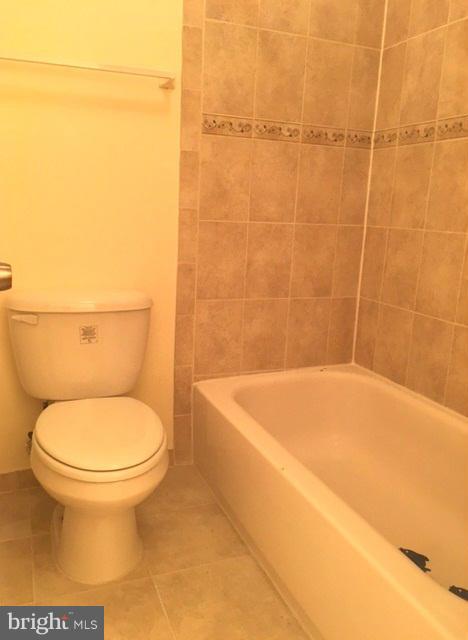 HERITAGE SQUARE - Residential