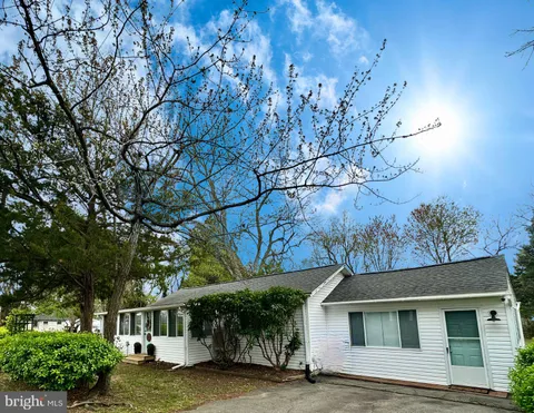 11951 Neale Sound Drive, Cobb Island, MD MLS: MDCH2041468