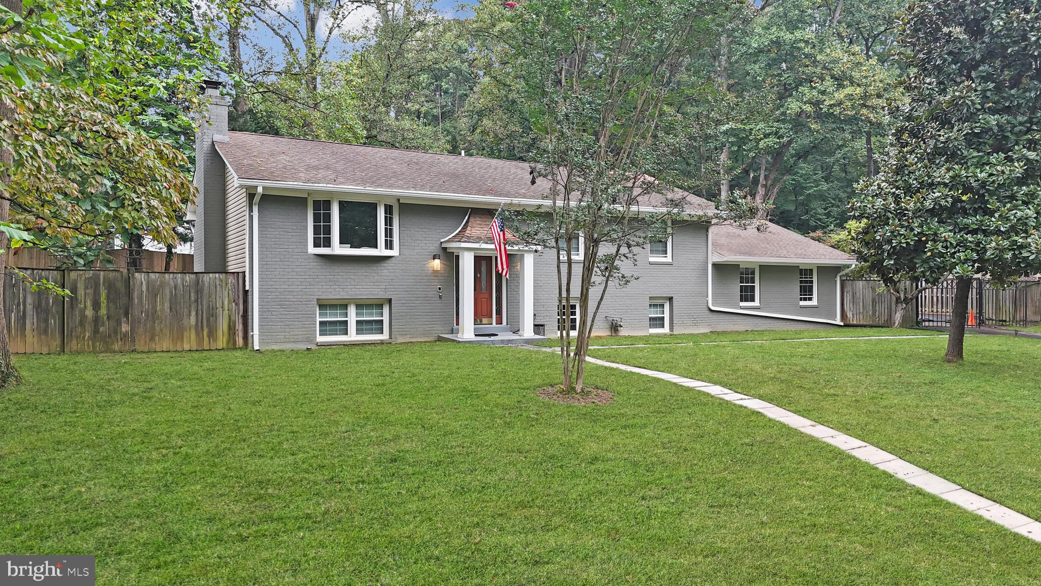 2918 GLENVALE DRIVE
