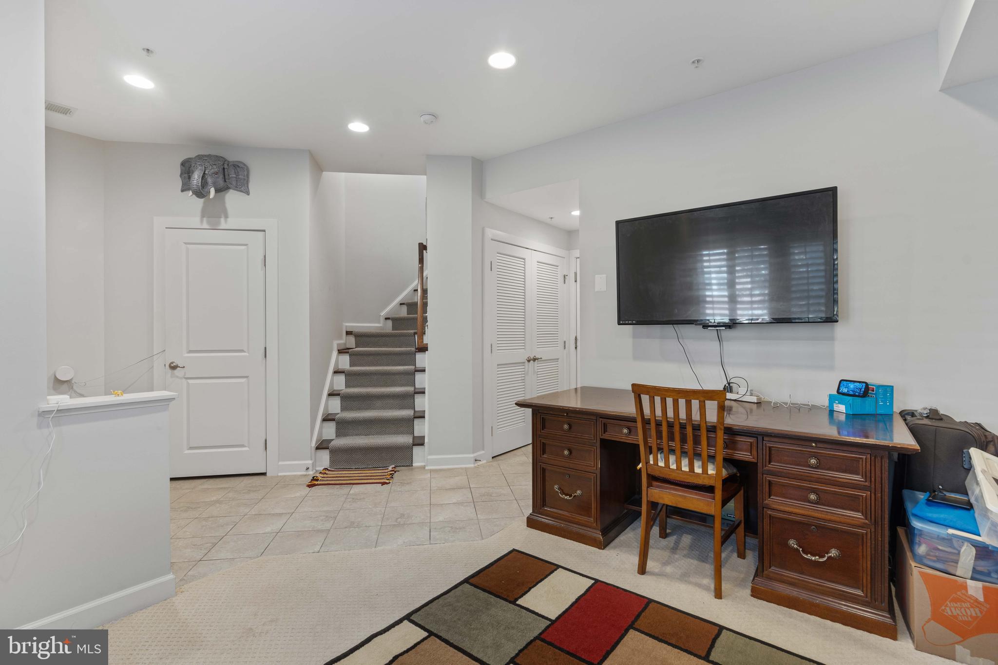 WATKINS MILL TOWN CENTER - Residential Lease