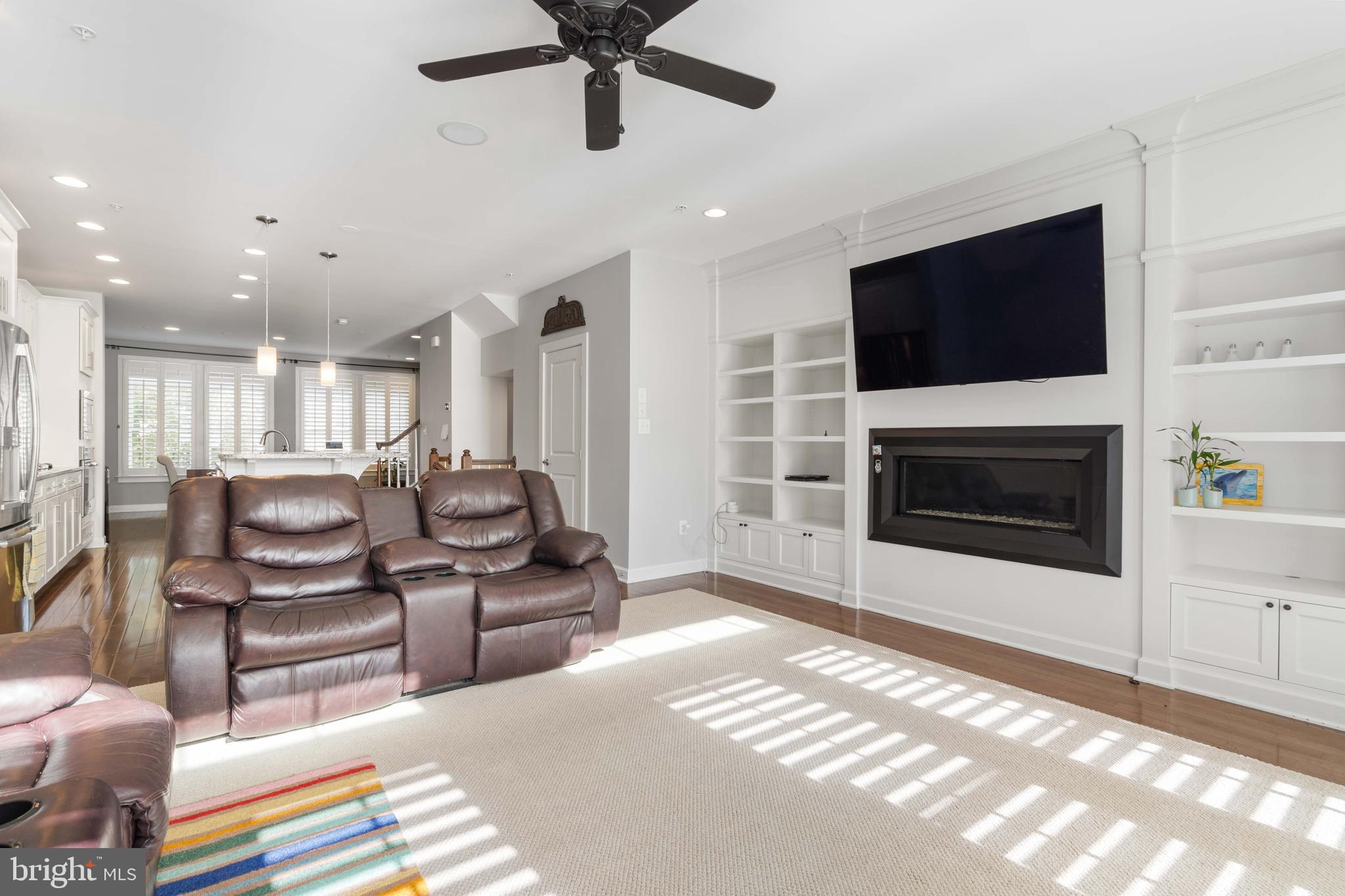 WATKINS MILL TOWN CENTER - Residential Lease