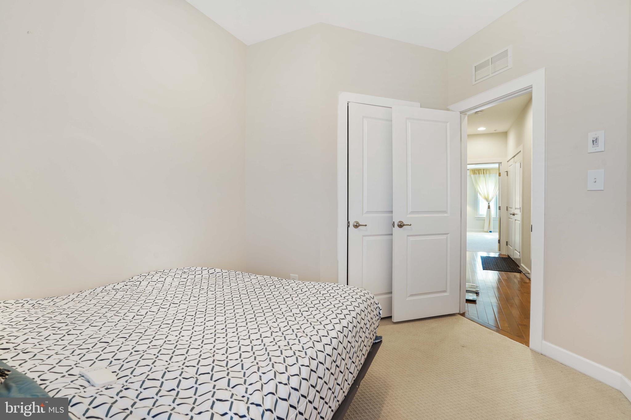 WATKINS MILL TOWN CENTER - Residential Lease