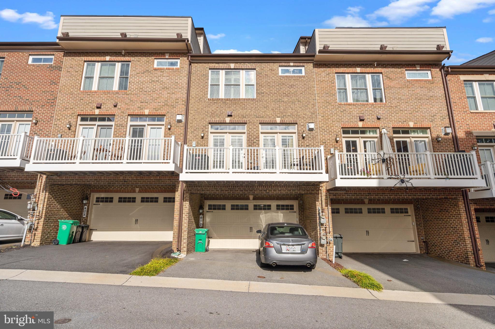 WATKINS MILL TOWN CENTER - Residential Lease