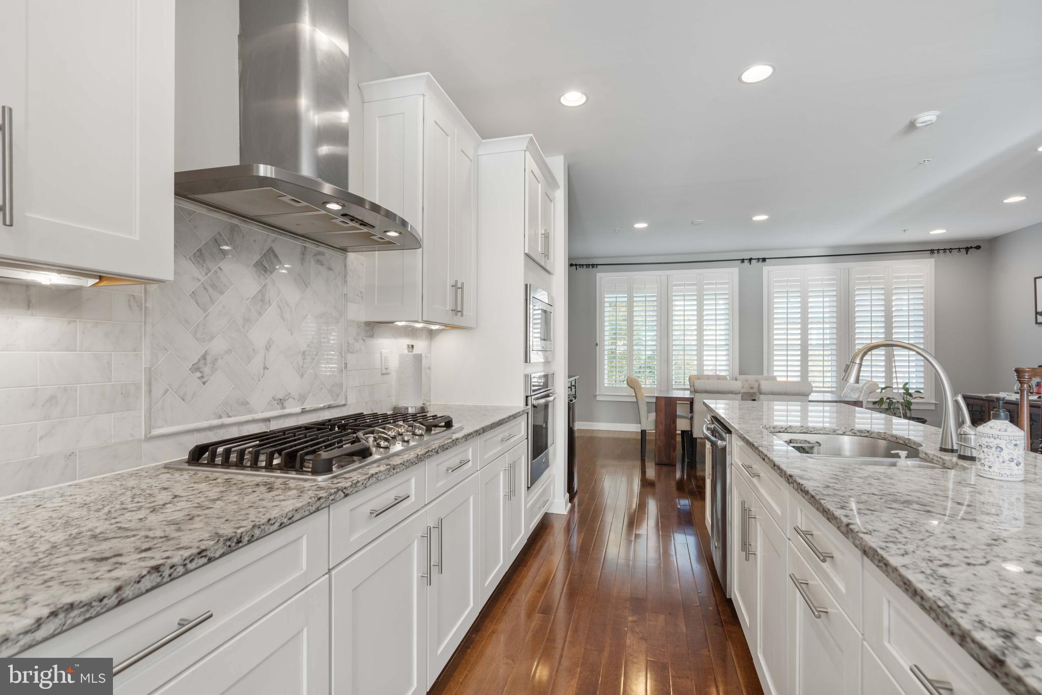 WATKINS MILL TOWN CENTER - Residential Lease