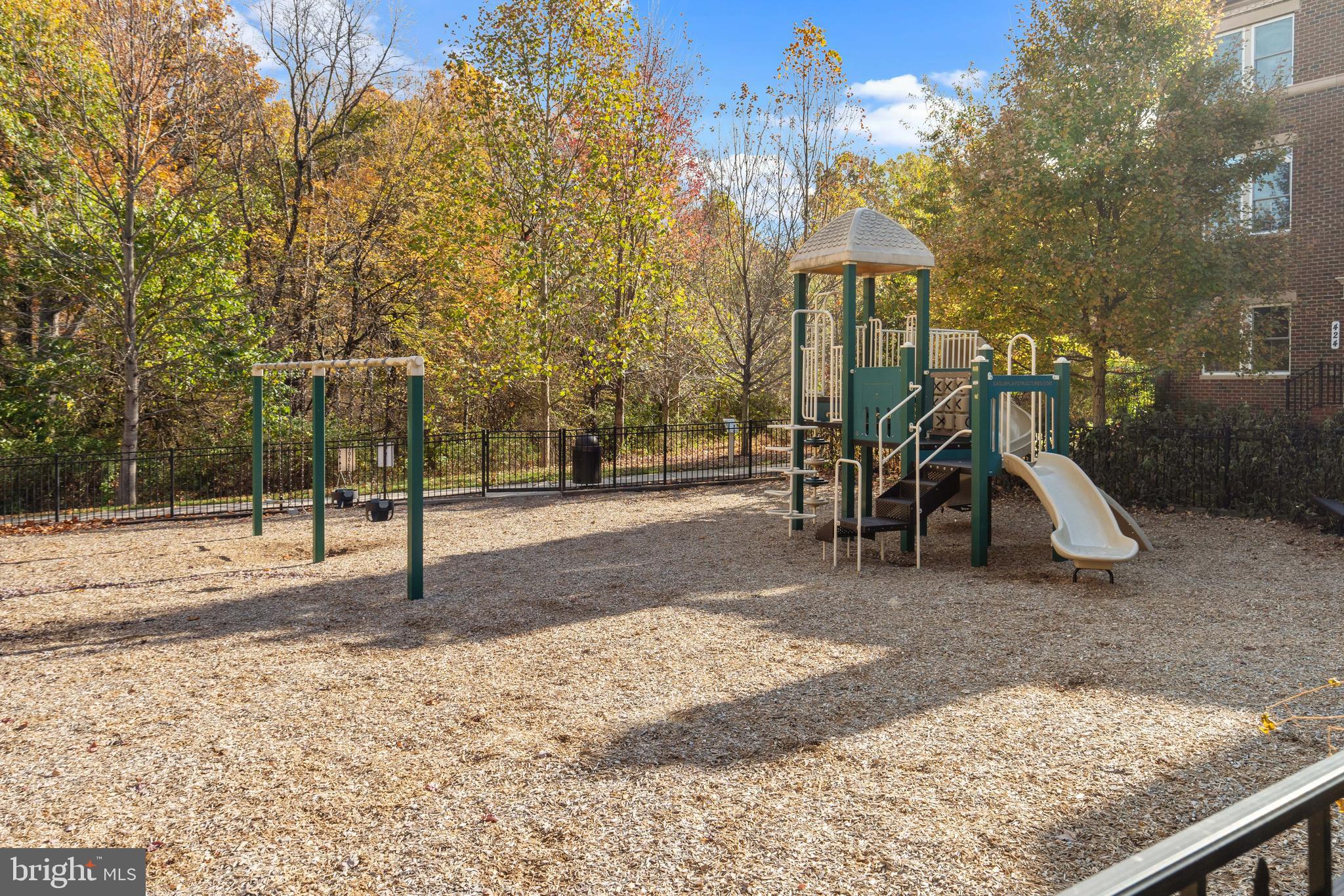 WATKINS MILL TOWN CENTER - Residential Lease