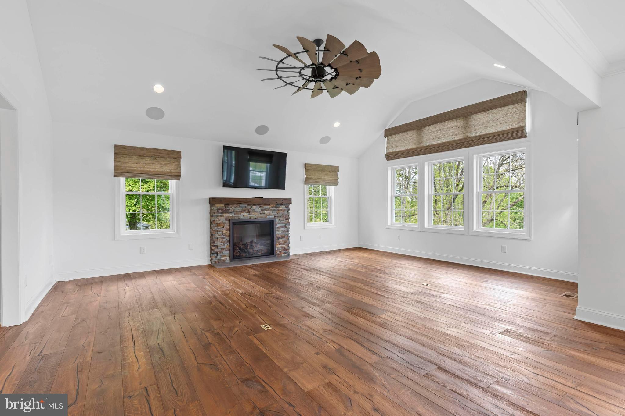 RADLEY RUN - Residential