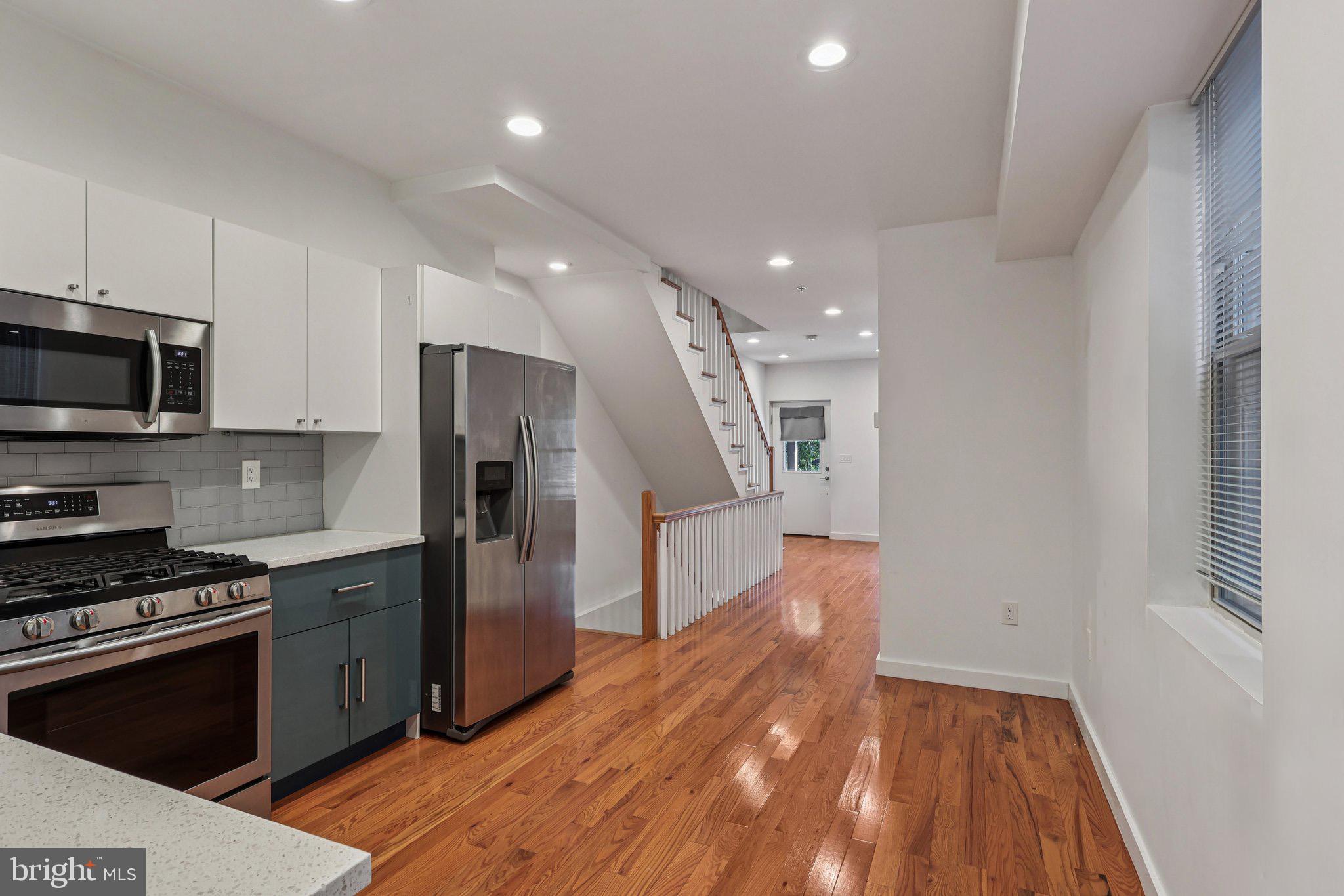 UNIVERSITY CITY - Residential