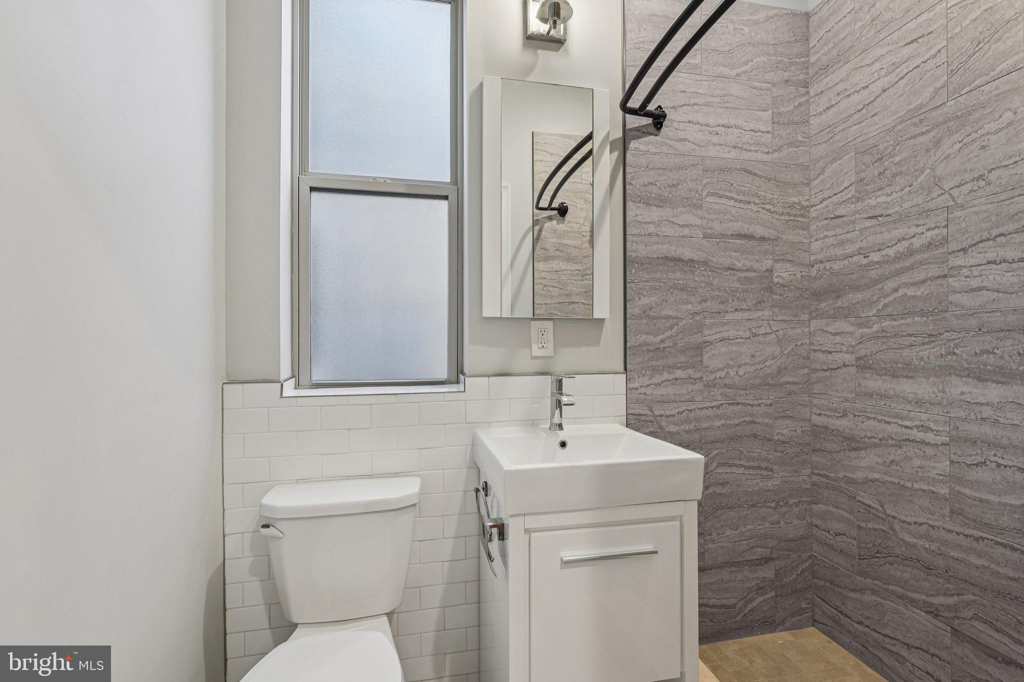 UNIVERSITY CITY - Residential