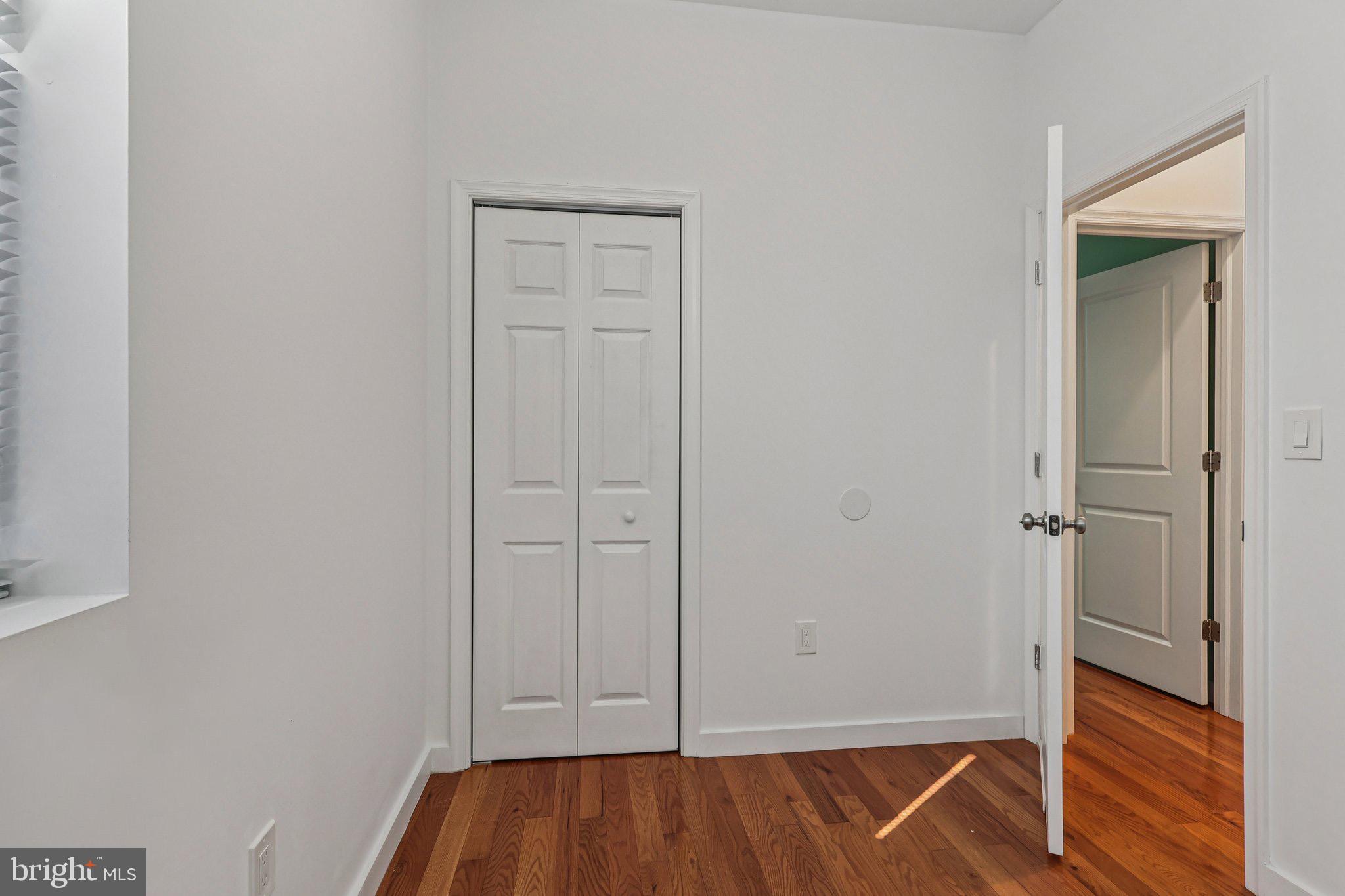 UNIVERSITY CITY - Residential