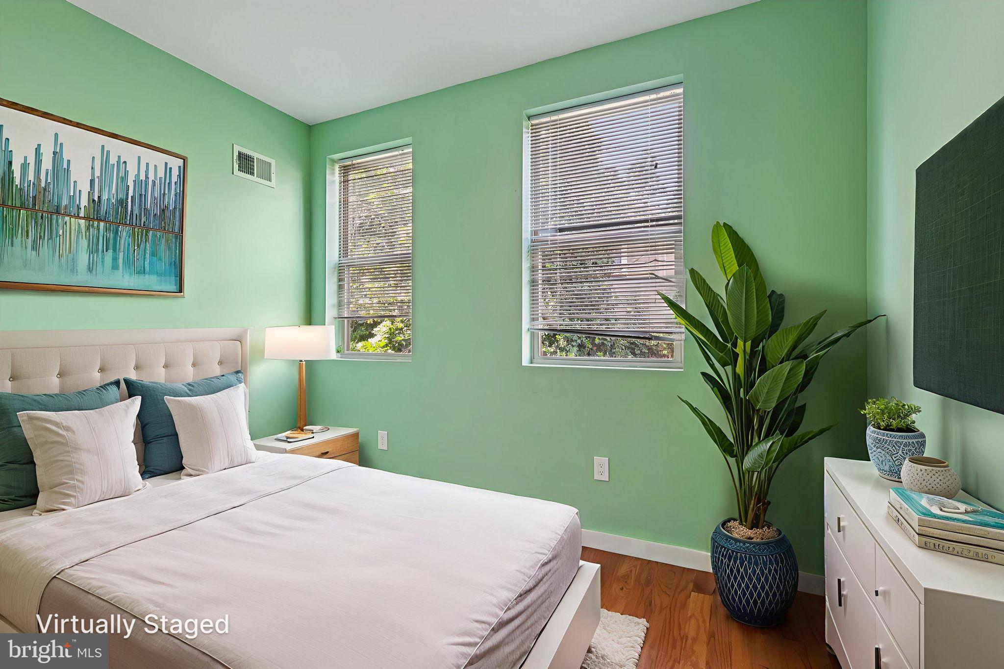 UNIVERSITY CITY - Residential