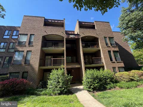 Condo For Sale - 11212 Chestnut Grove Square #115<br/> RESTON, VA 20190