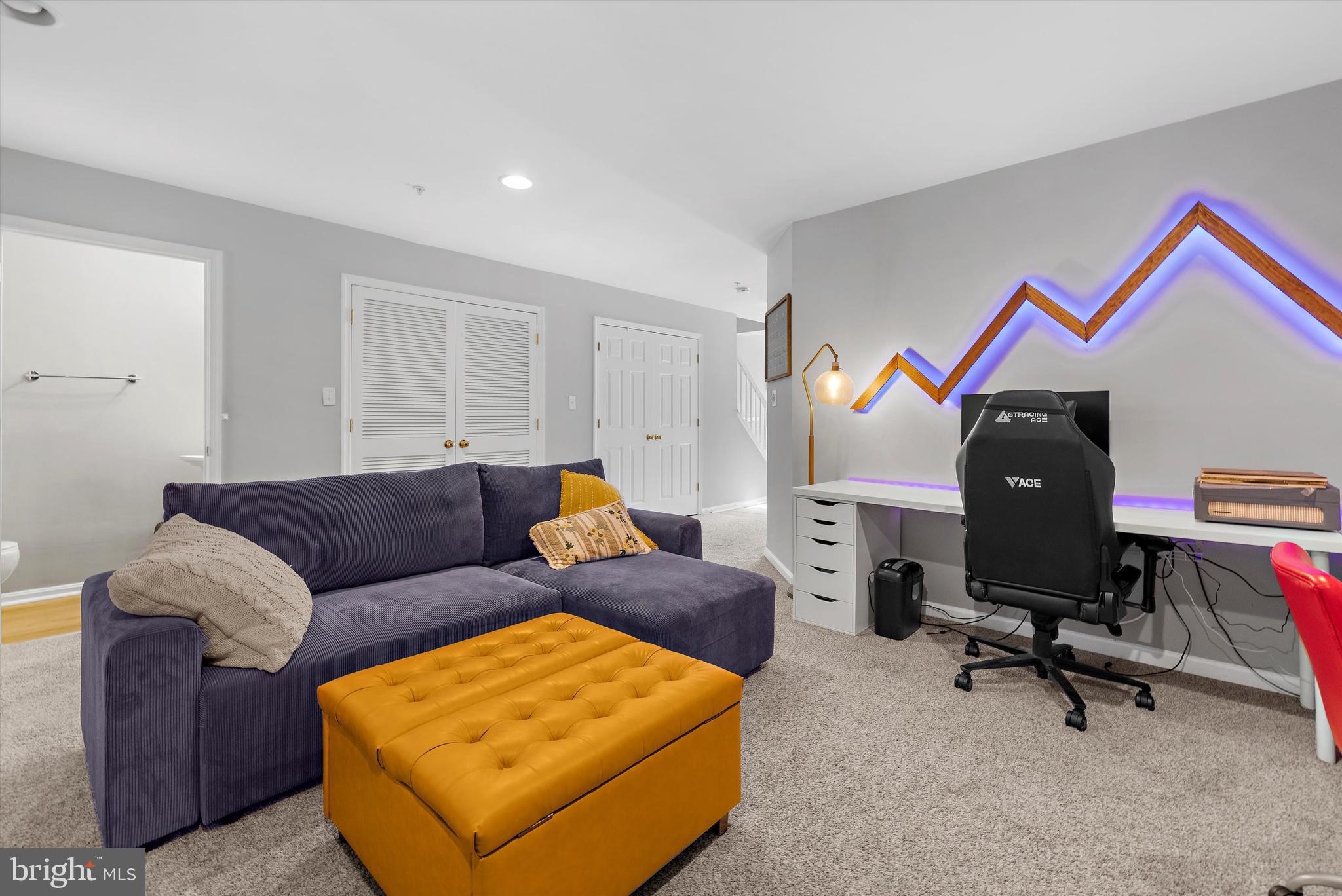 PINEY ORCHARD - Residential