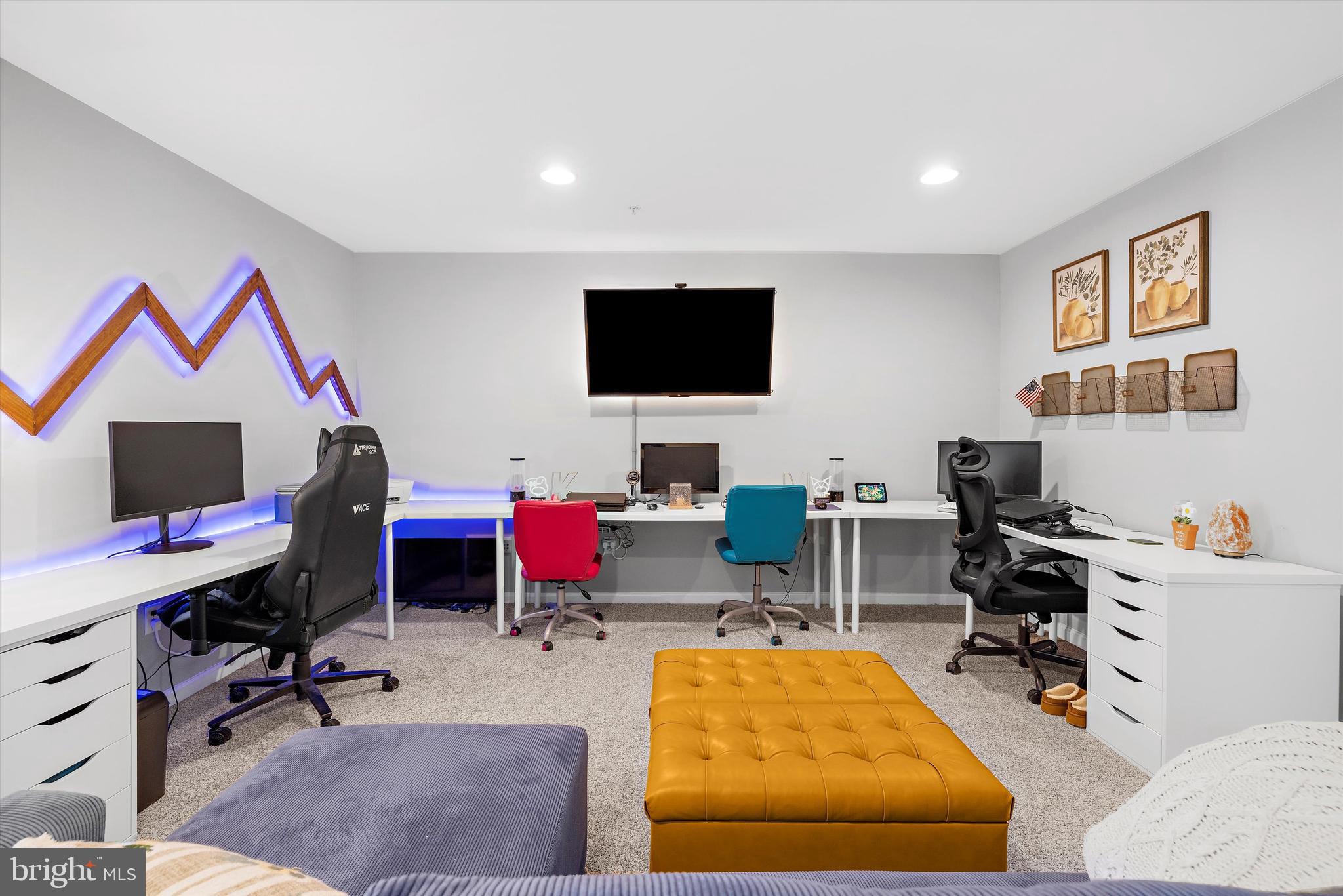 PINEY ORCHARD - Residential