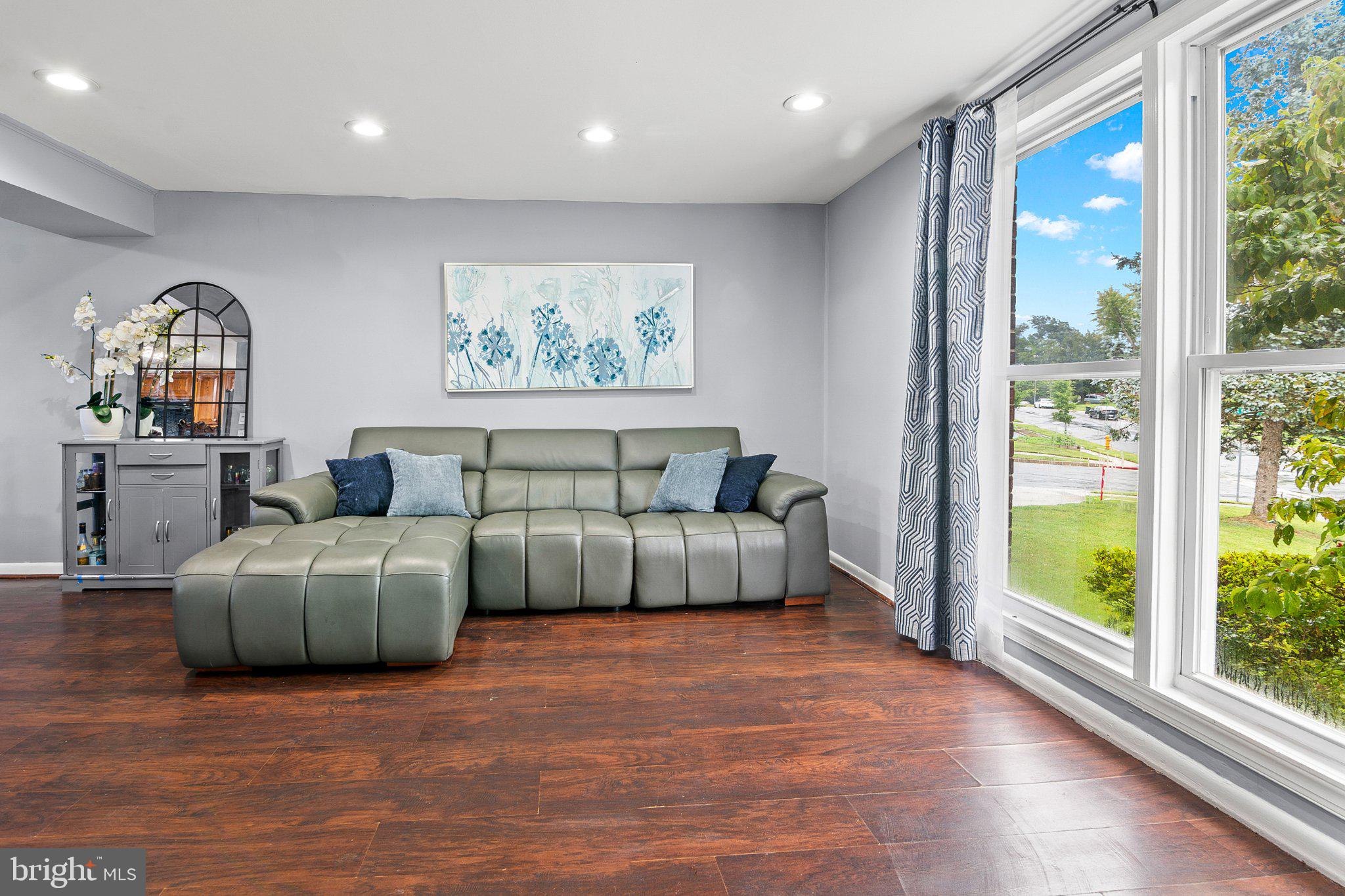 2428 FOREST GREEN ROAD