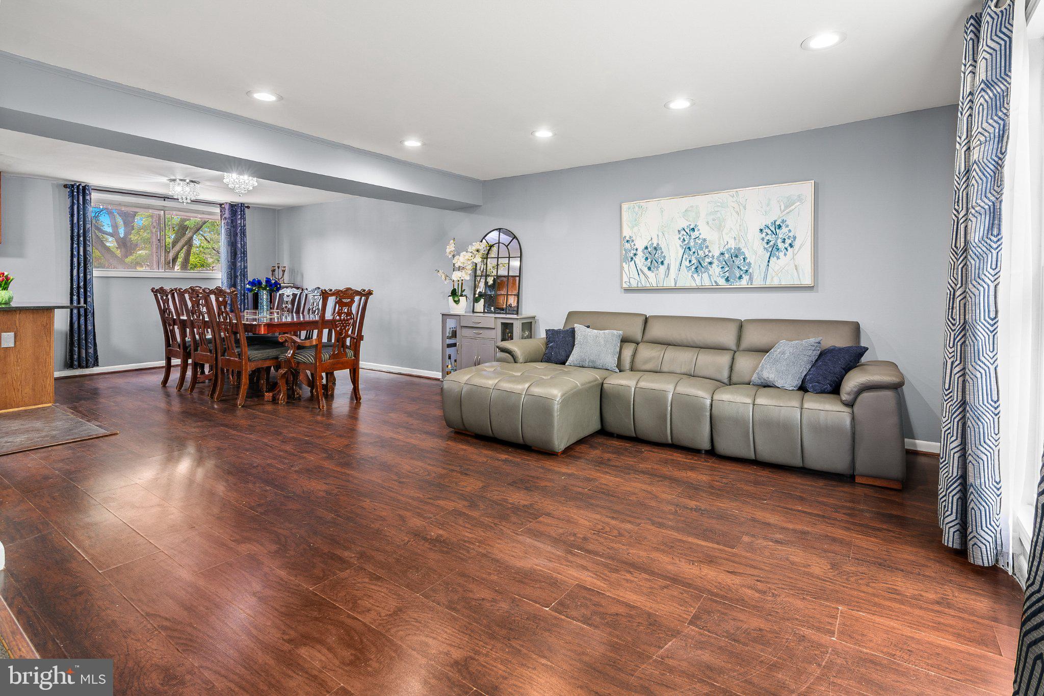 2428 FOREST GREEN ROAD