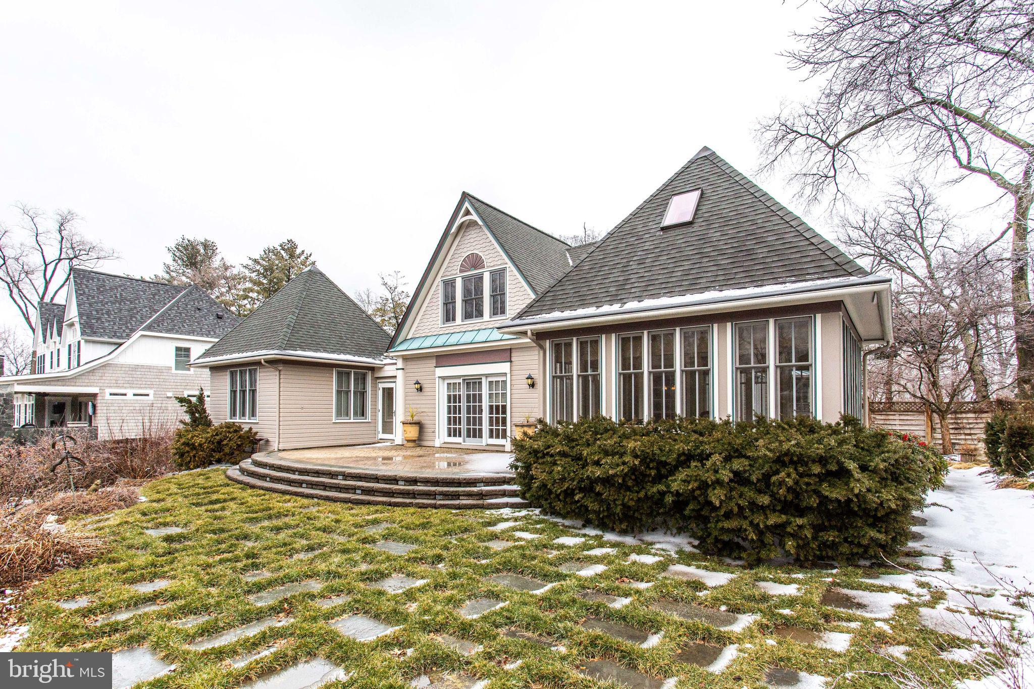 WINDOVER HEIGHTS - Residential