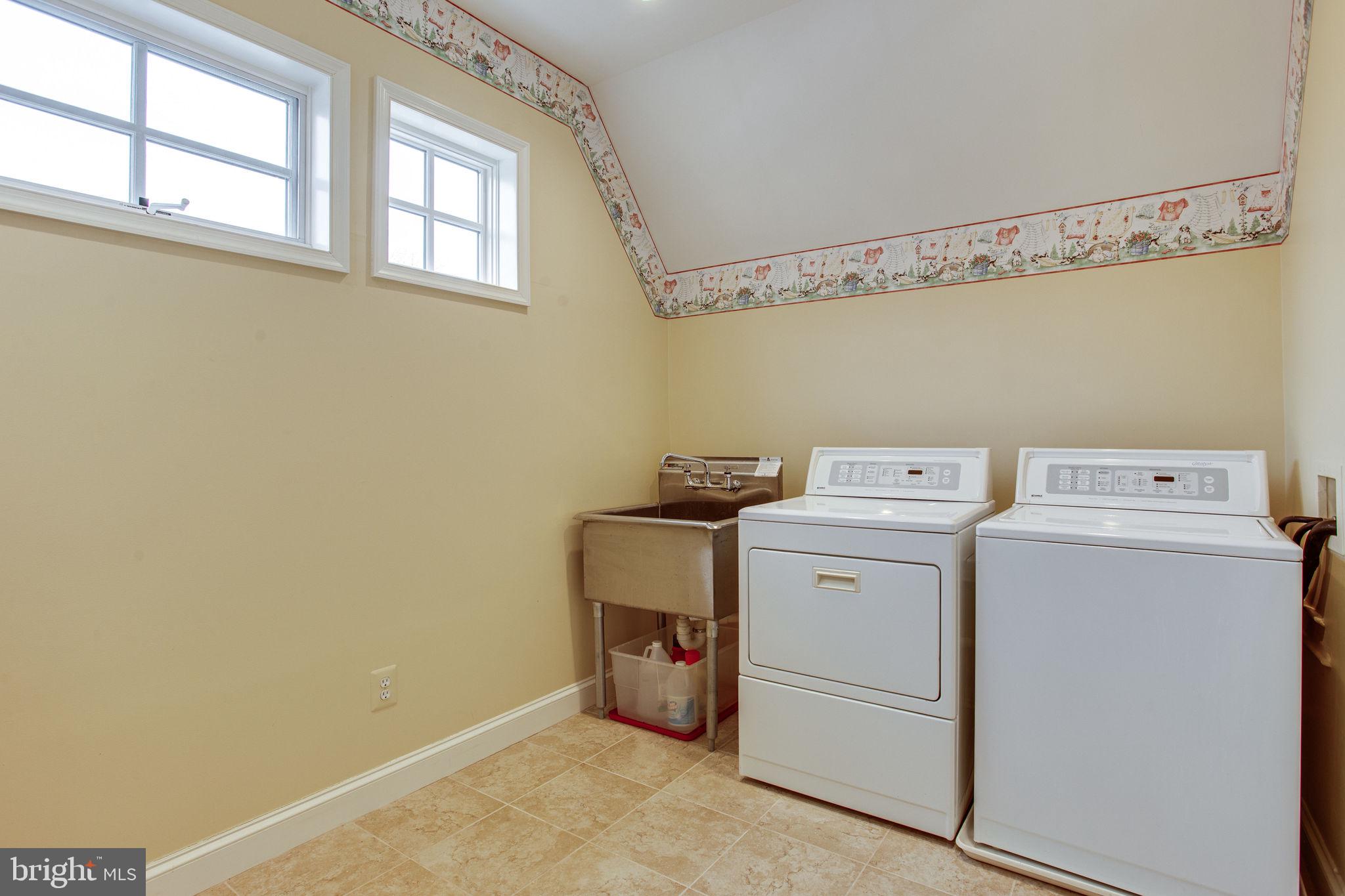 WINDOVER HEIGHTS - Residential