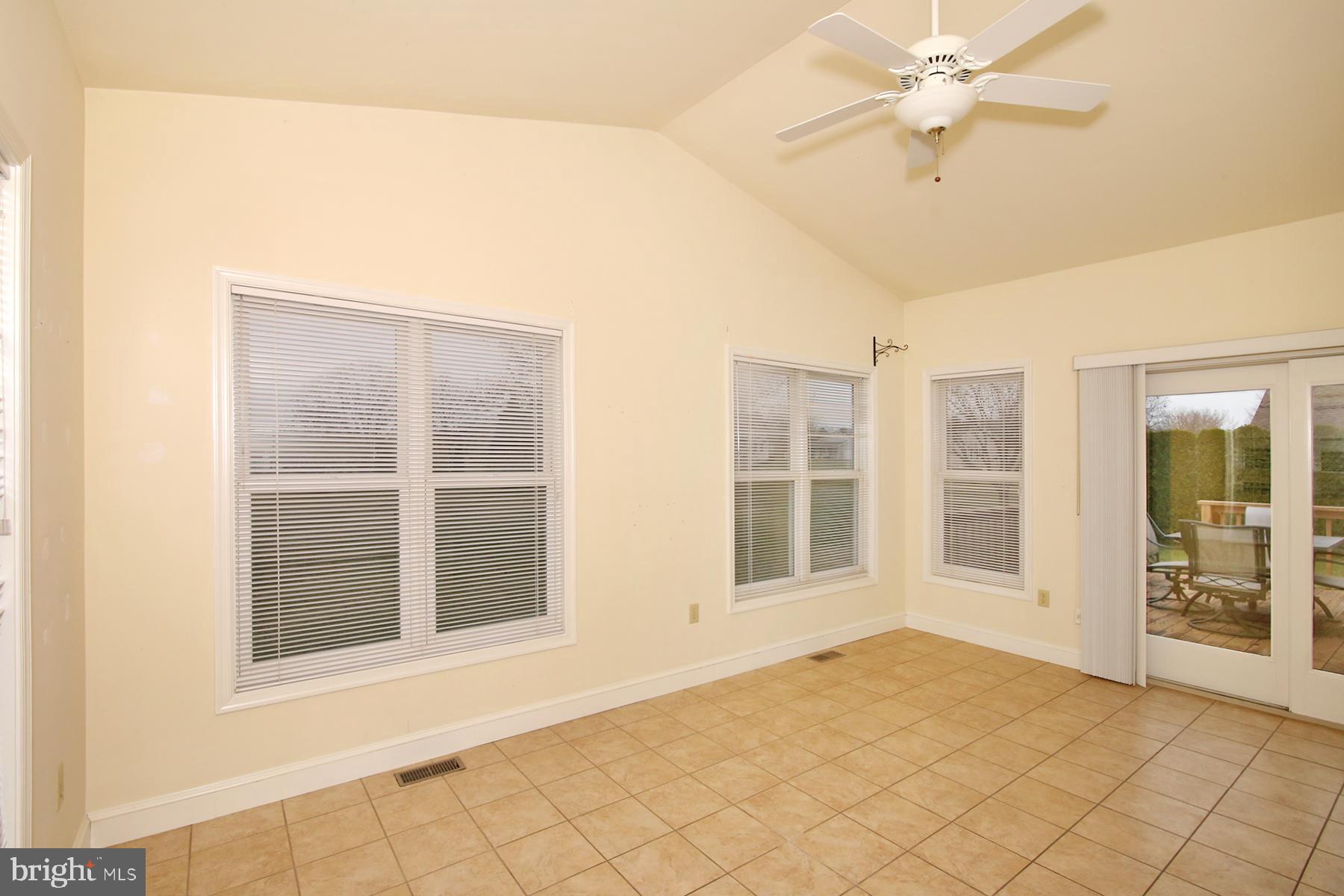 ARBOR GATE - Residential