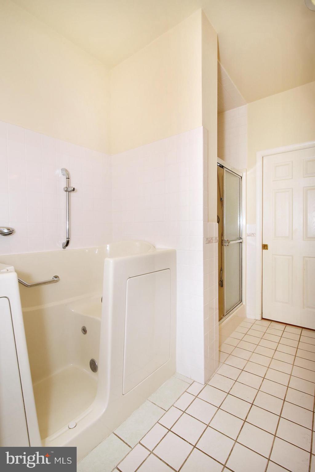 ARBOR GATE - Residential