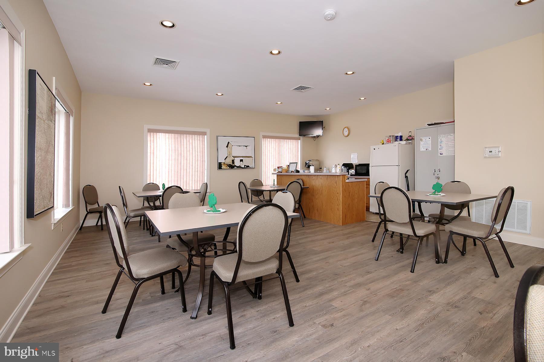 ARBOR GATE - Residential