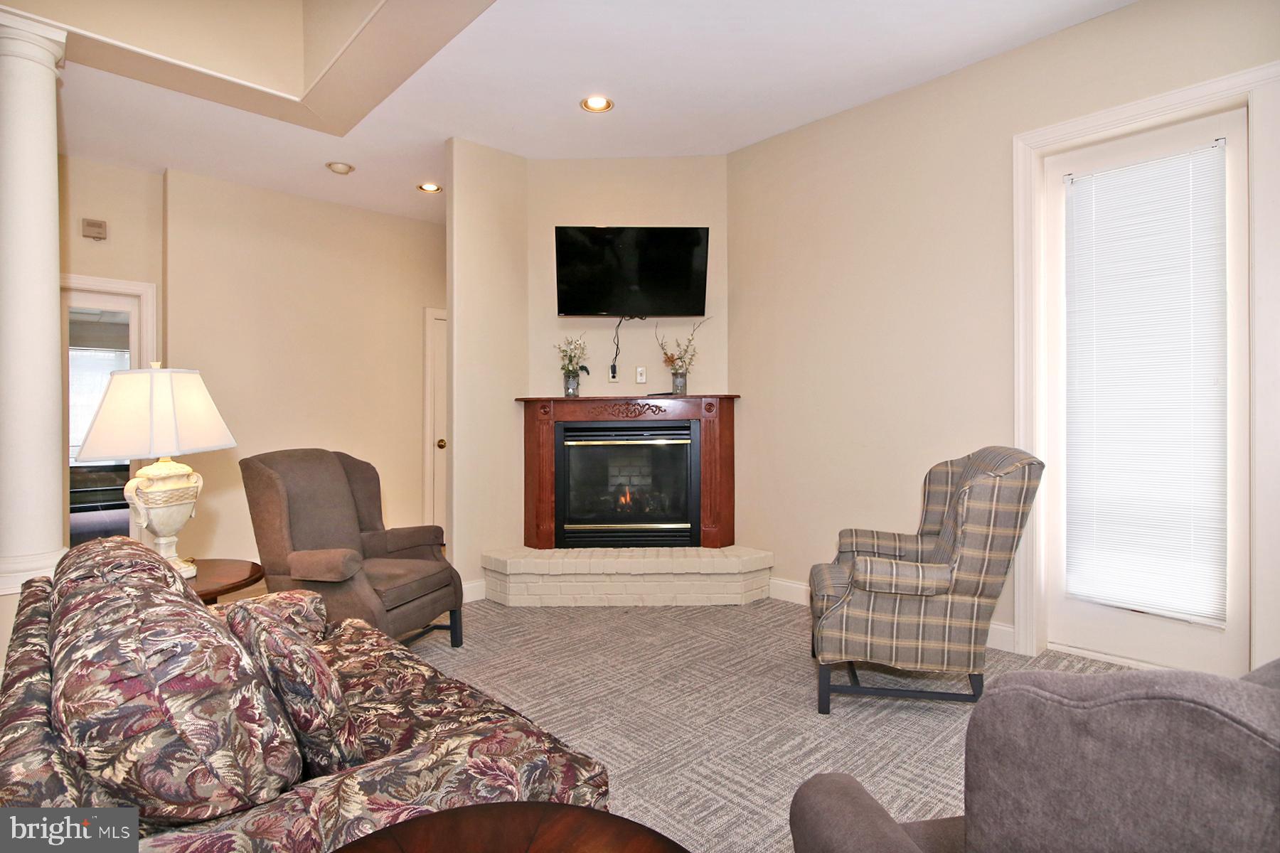 ARBOR GATE - Residential