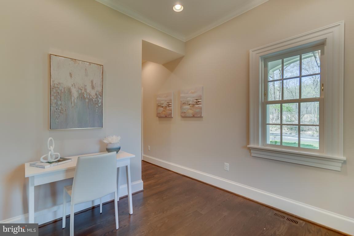 LANGLEY FOREST - Residential Lease