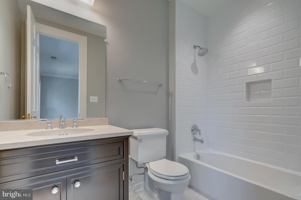 LANGLEY FOREST - Residential Lease