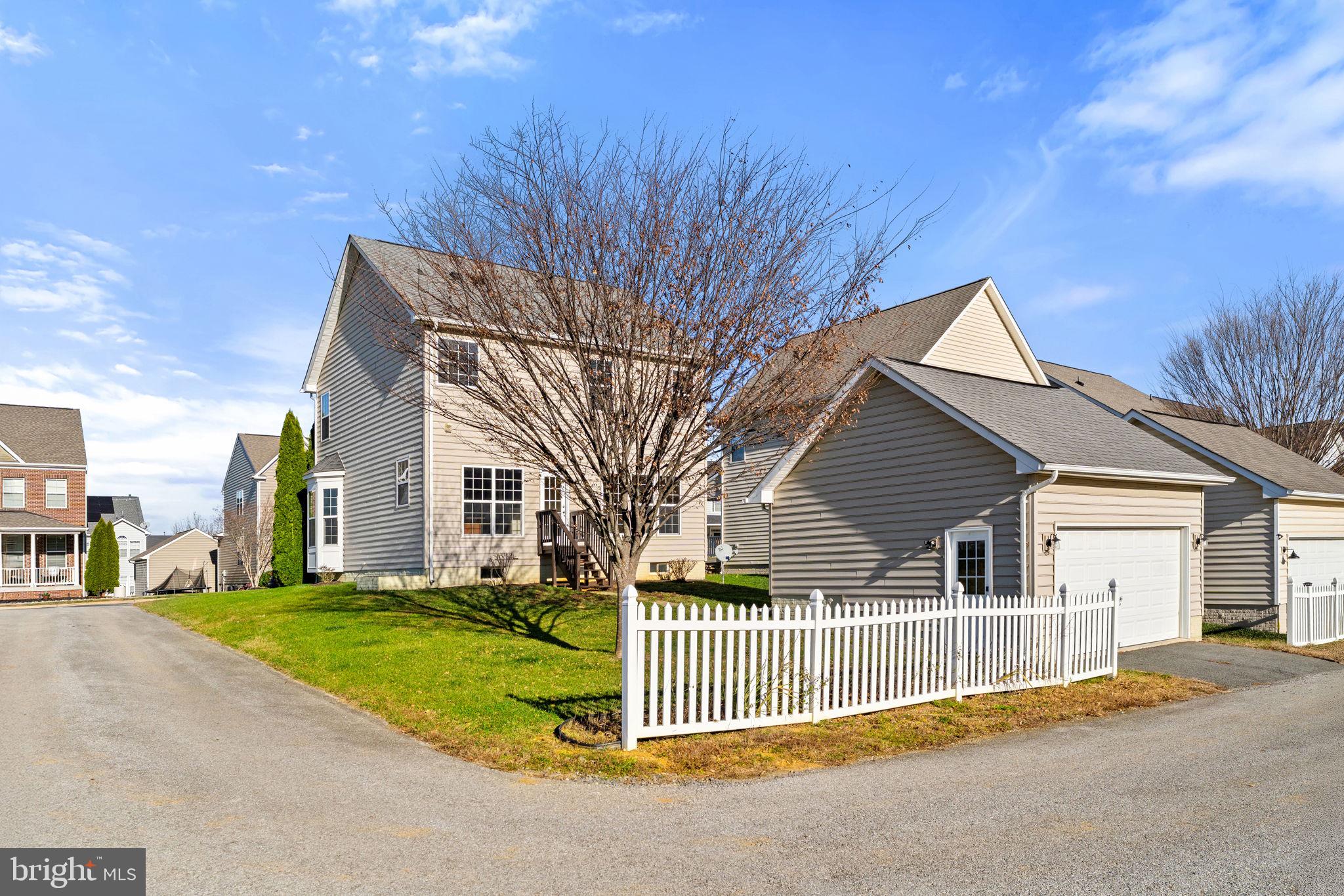 HUNTFIELD - Residential