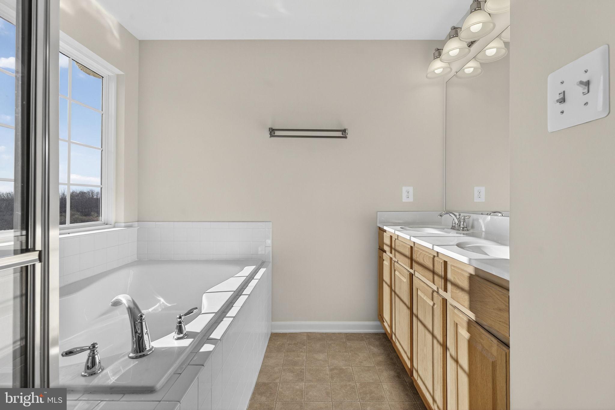 HUNTFIELD - Residential