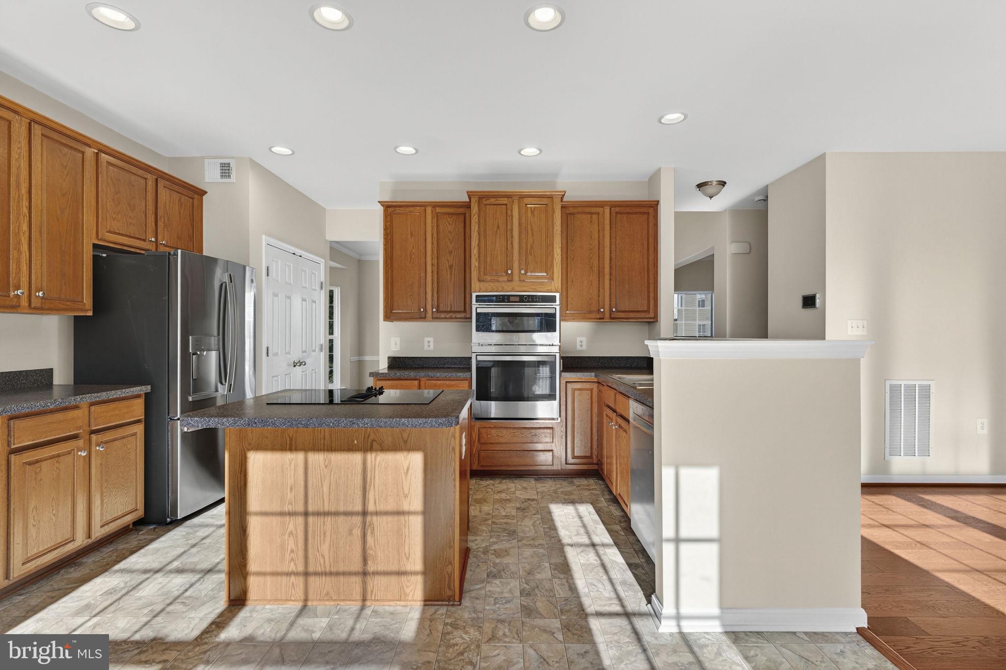 HUNTFIELD - Residential