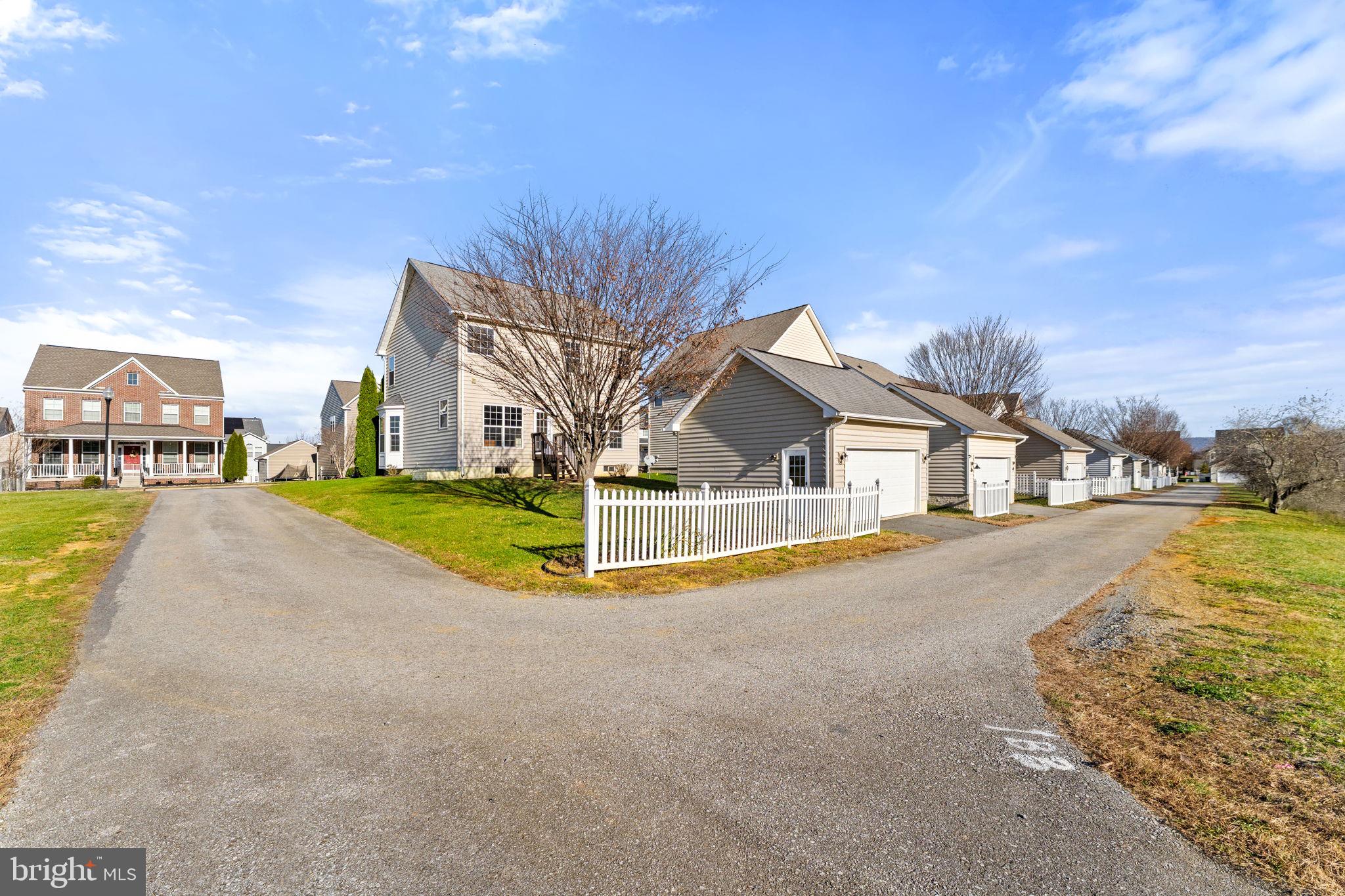 HUNTFIELD - Residential