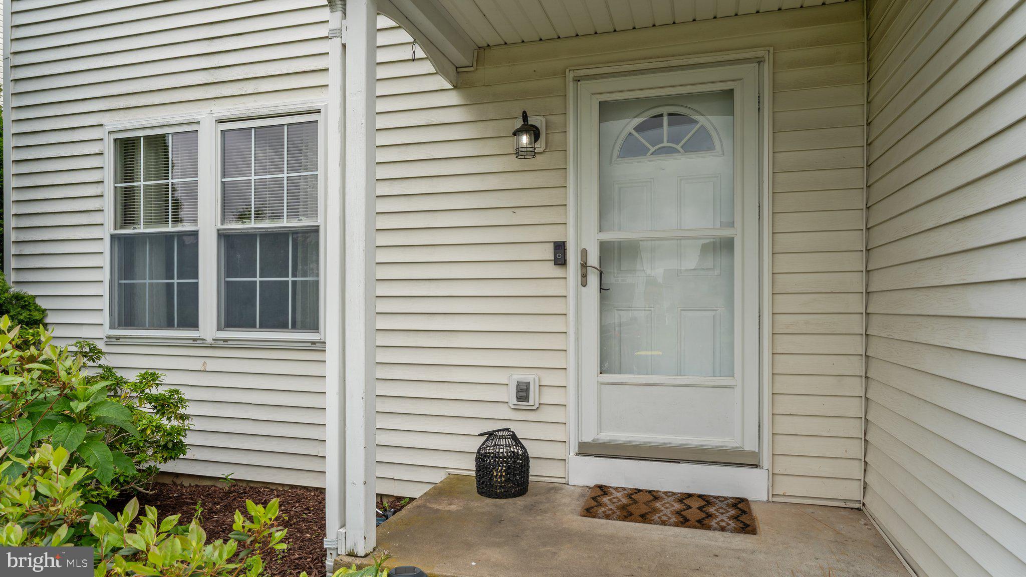 560 PADDOCK CIRCLE
