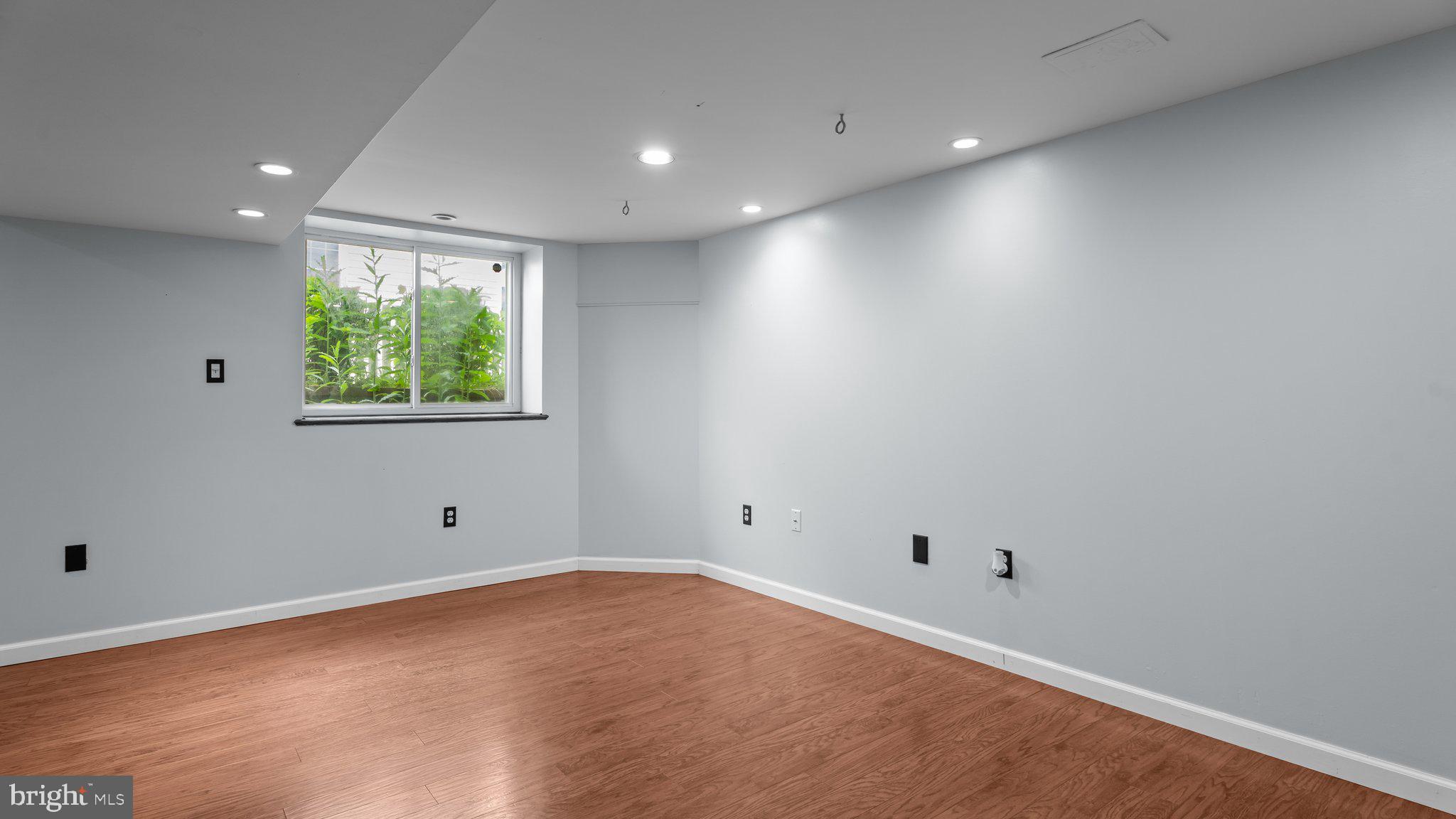 LIBERTY PL - Residential