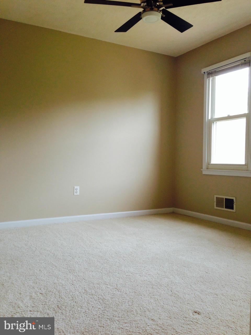 STRATTON WOODS - Residential Lease