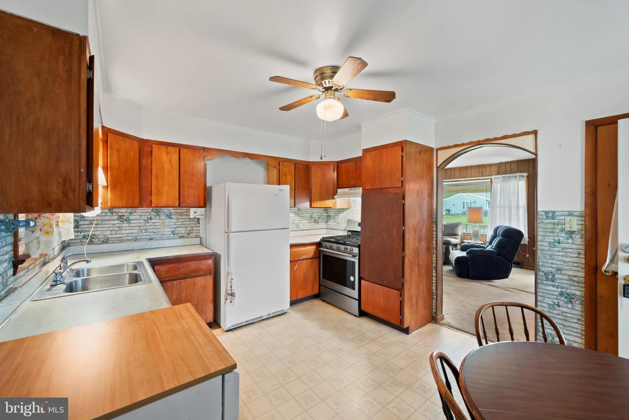 Middletown, Pennsylvania 17057, United States, 3 Bedrooms Bedrooms, ,2 BathroomsBathrooms,Residential,Pending,127481