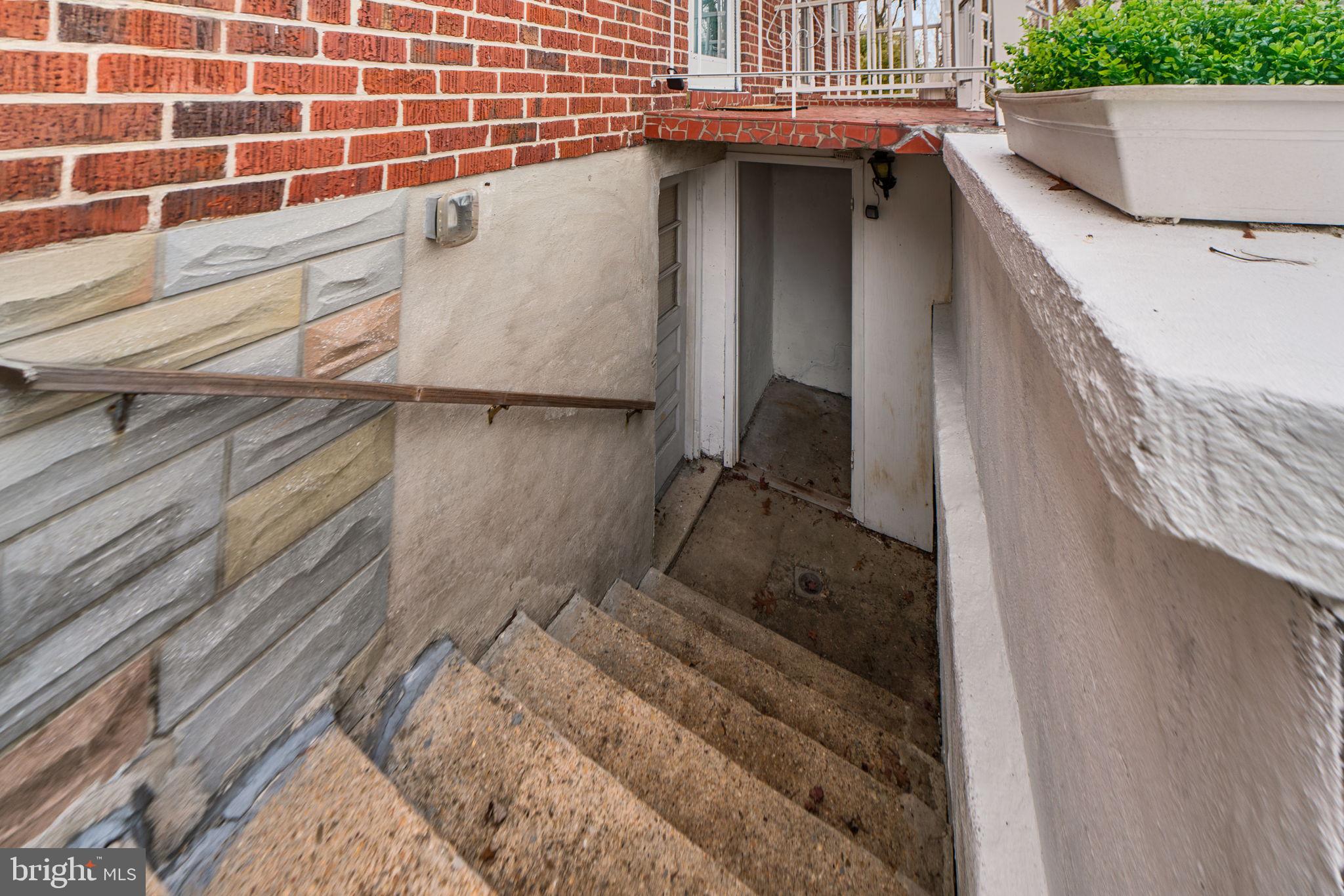 ARBUTUS - Residential