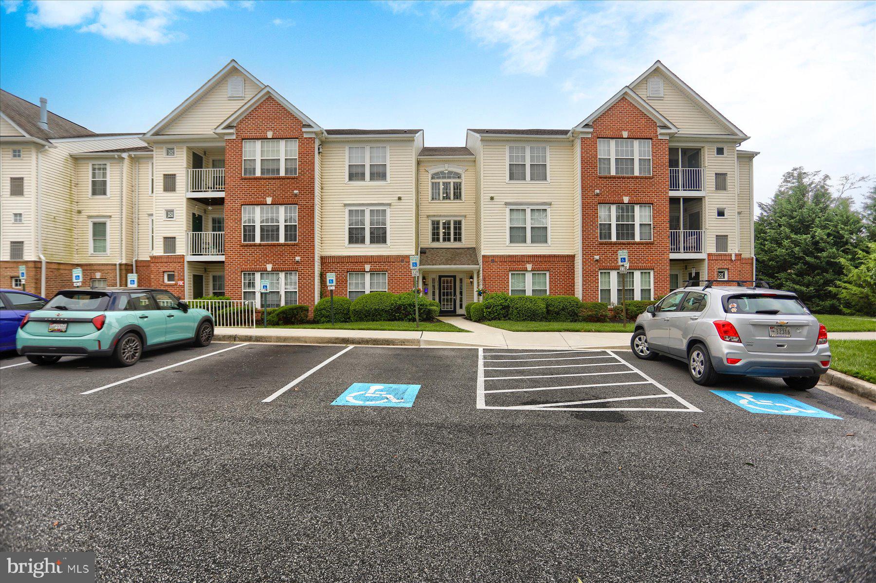 110 BAYLAND DRIVE E