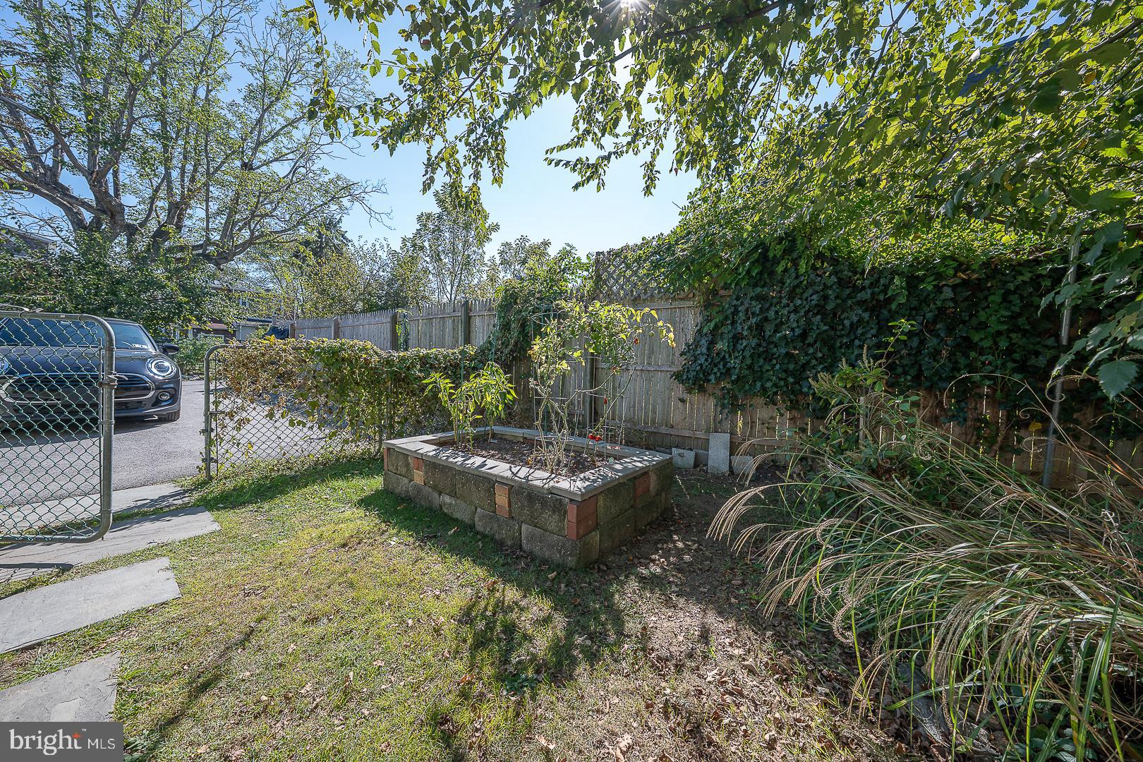 MEDIA - Residential Lease