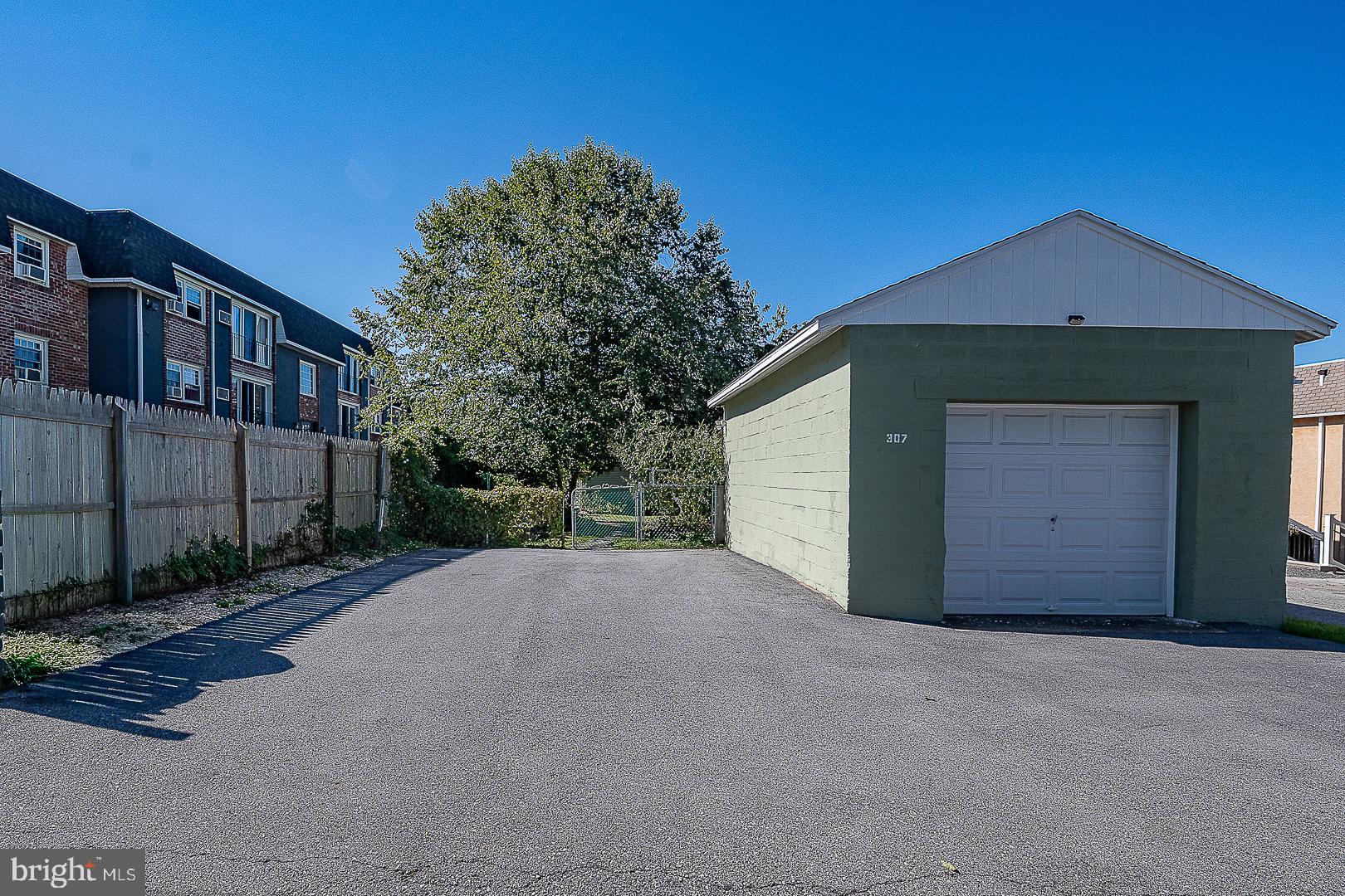 MEDIA - Residential Lease