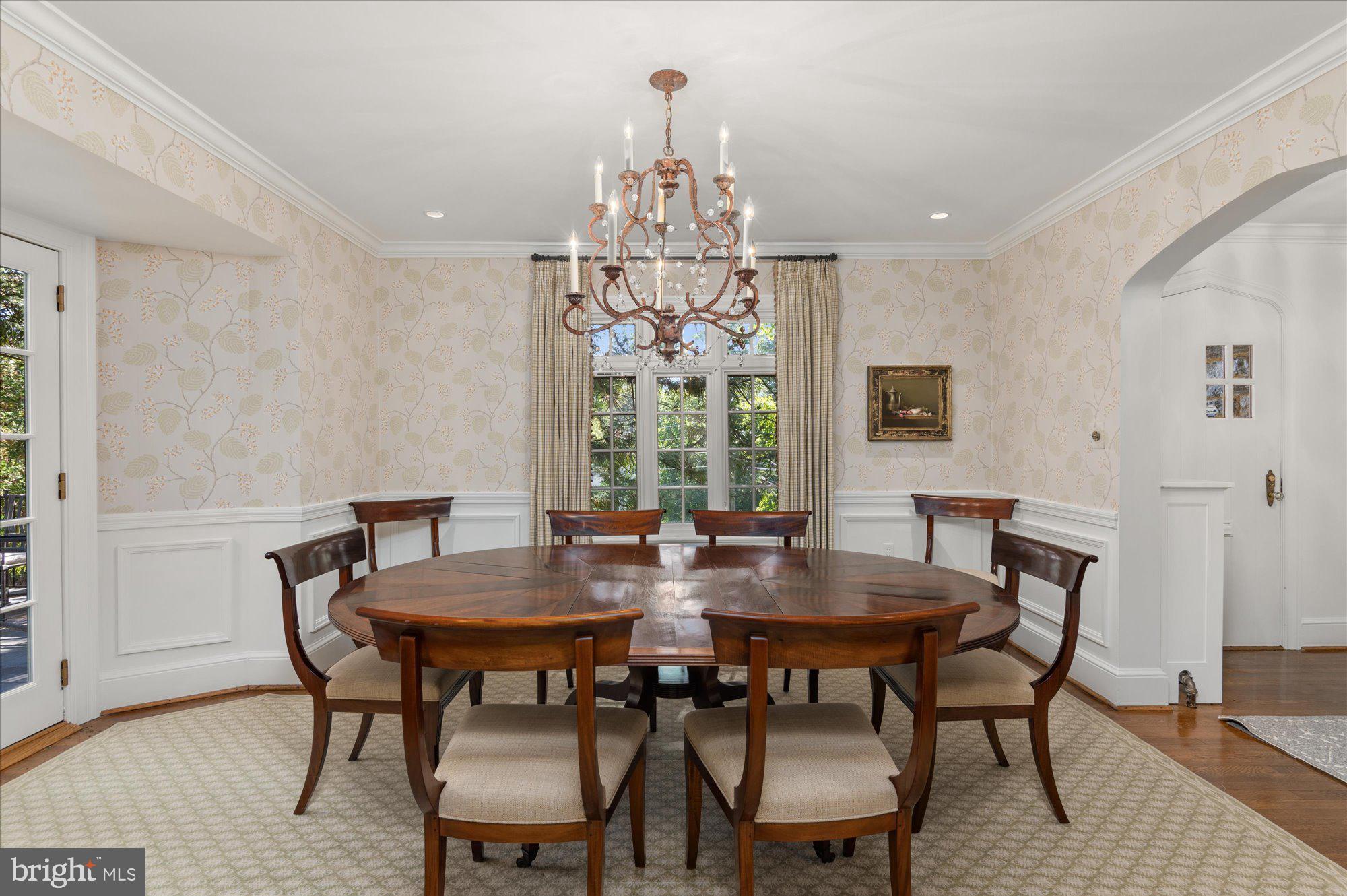 COUNTRY CLUB HILLS - Residential