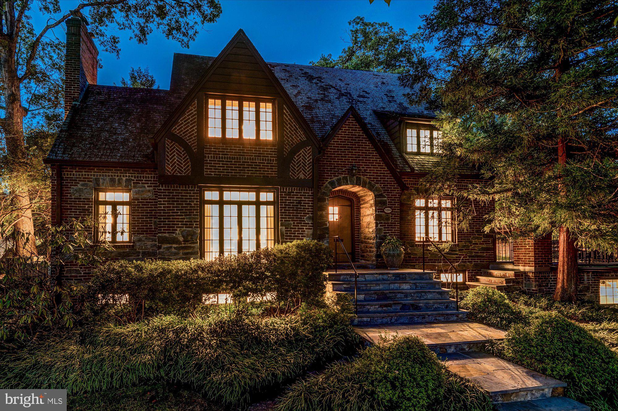 COUNTRY CLUB HILLS - Residential