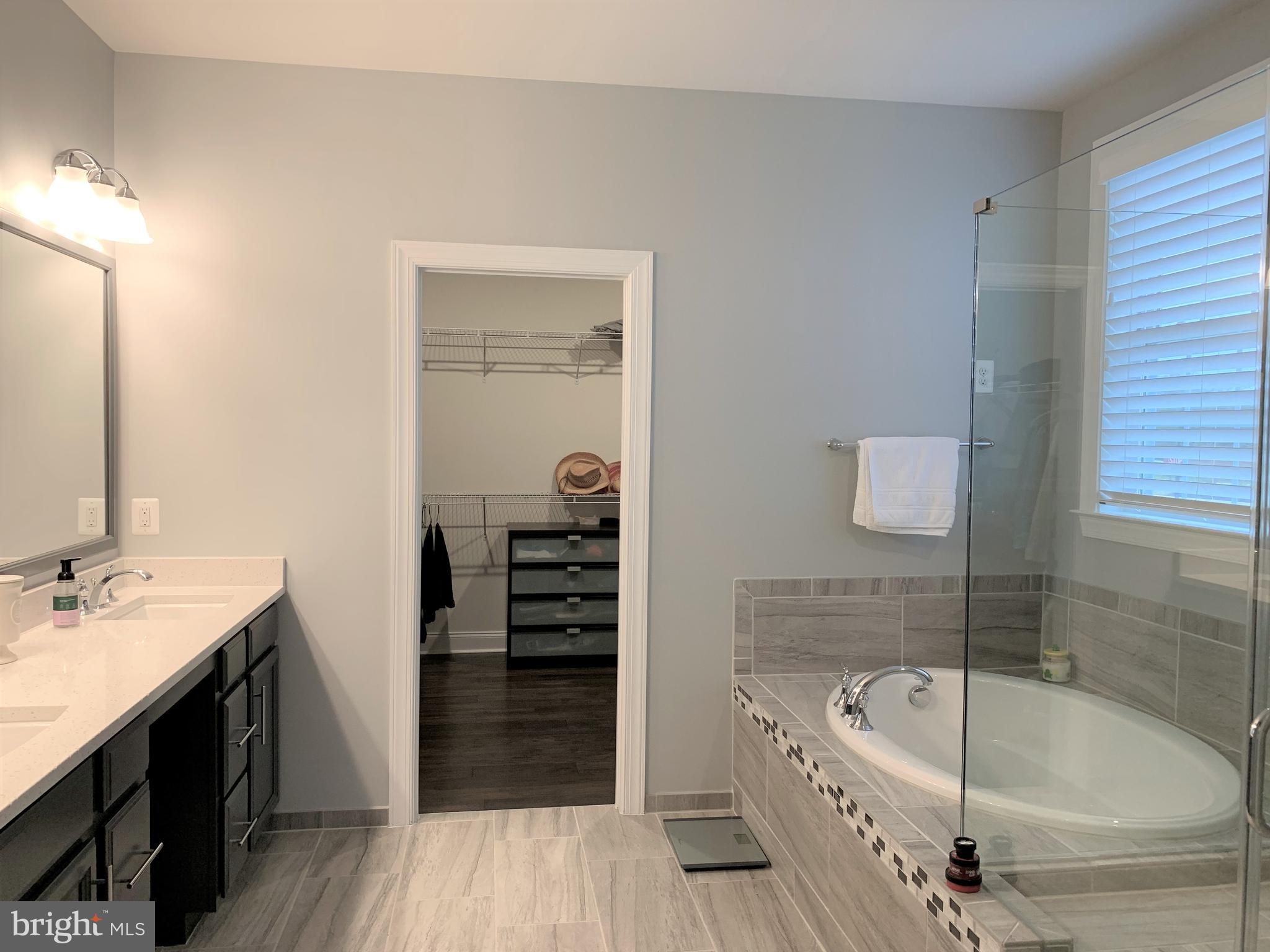 DOMINION VALLEY - Residential