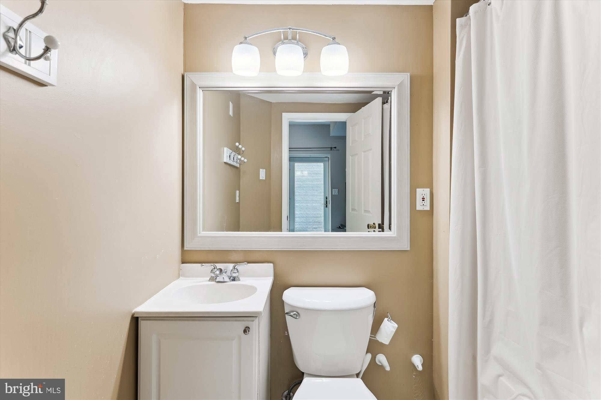 OAKTON - Residential