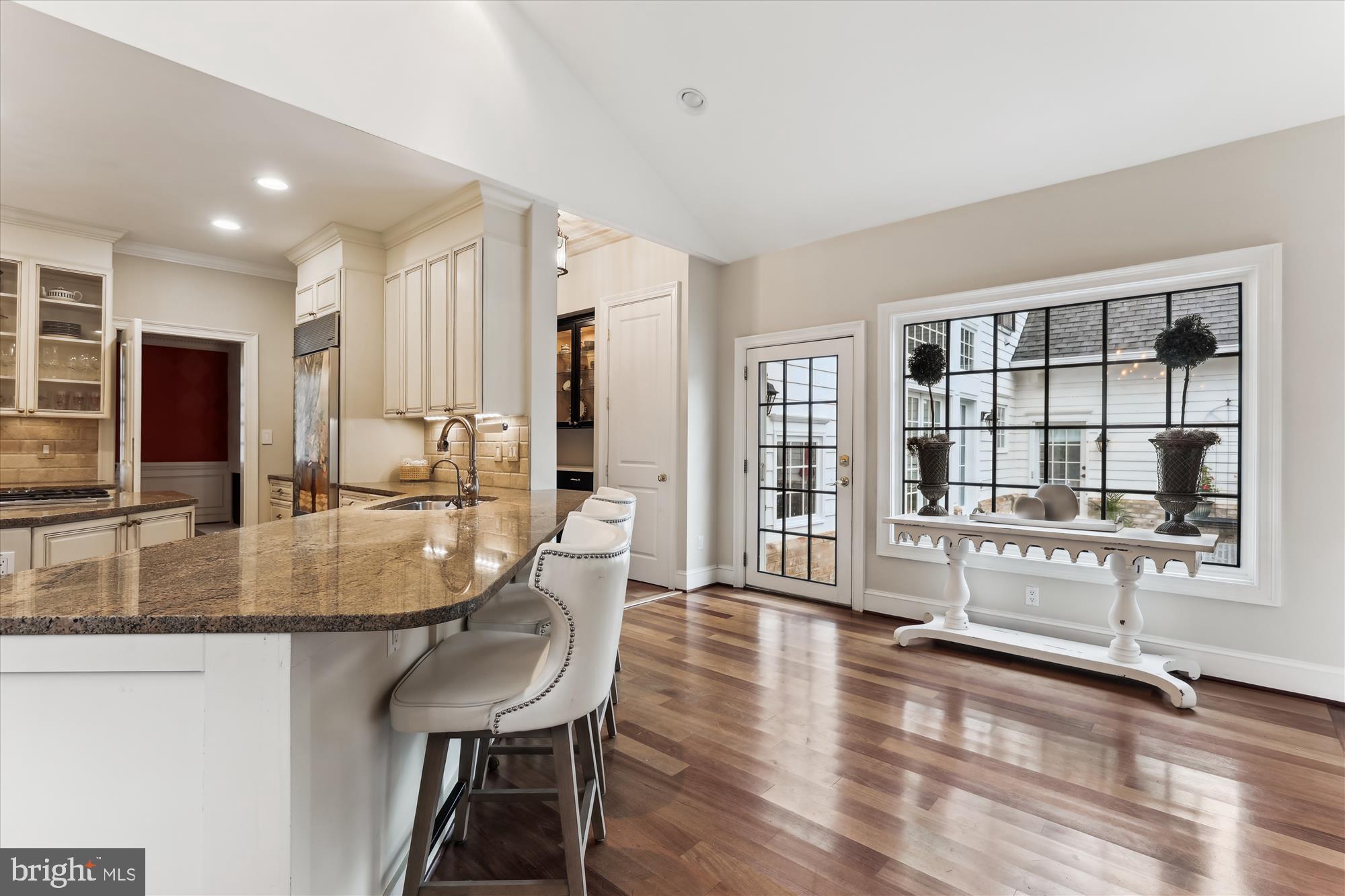 OAKTON - Residential