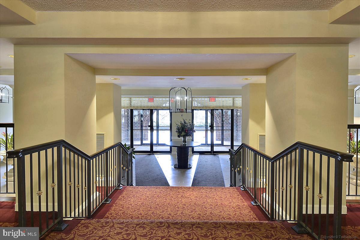 ASTORIA CONDOMINIUM - Residential