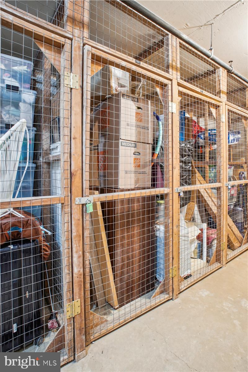 ASTORIA CONDOMINIUM - Residential