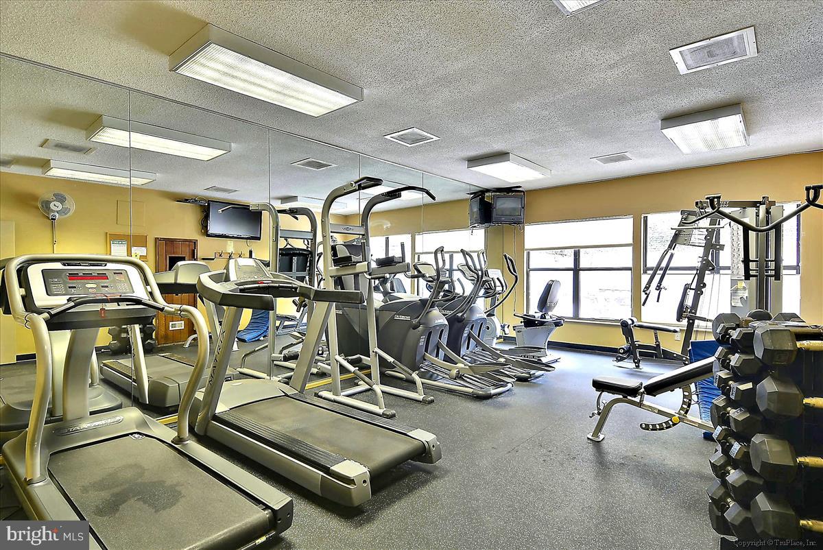 ASTORIA CONDOMINIUM - Residential