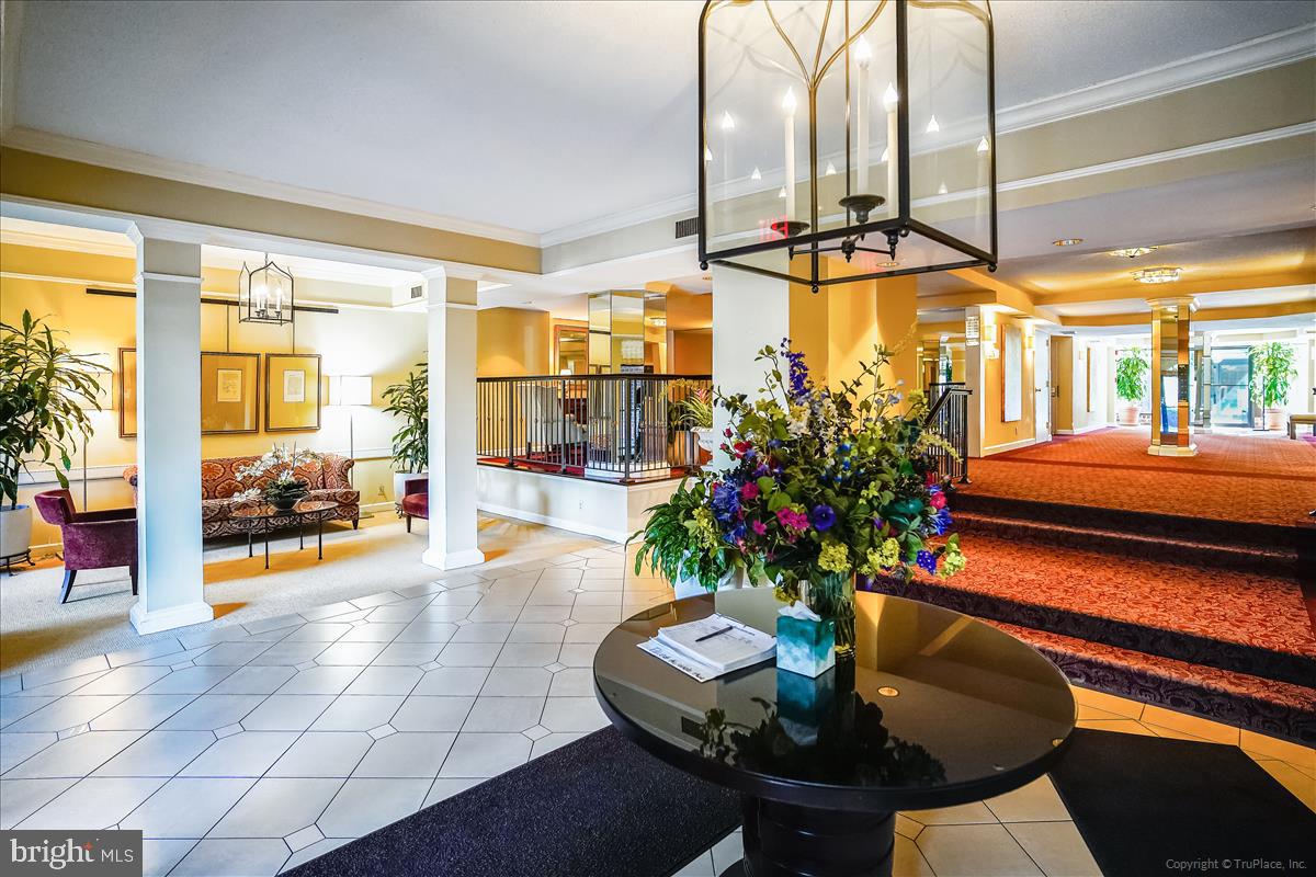 ASTORIA CONDOMINIUM - Residential