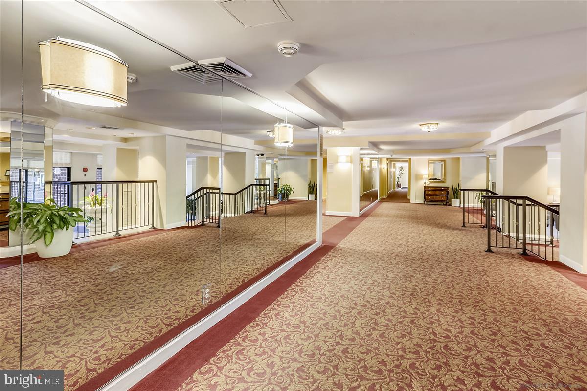 ASTORIA CONDOMINIUM - Residential